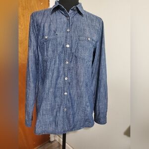 LOFT Softened Chambray Button Down Shirt Medium Blue Denim Cotton Long Sleeve